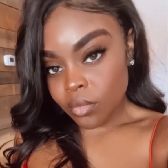 Meet your Posher, Rue - Picture 1 of 2